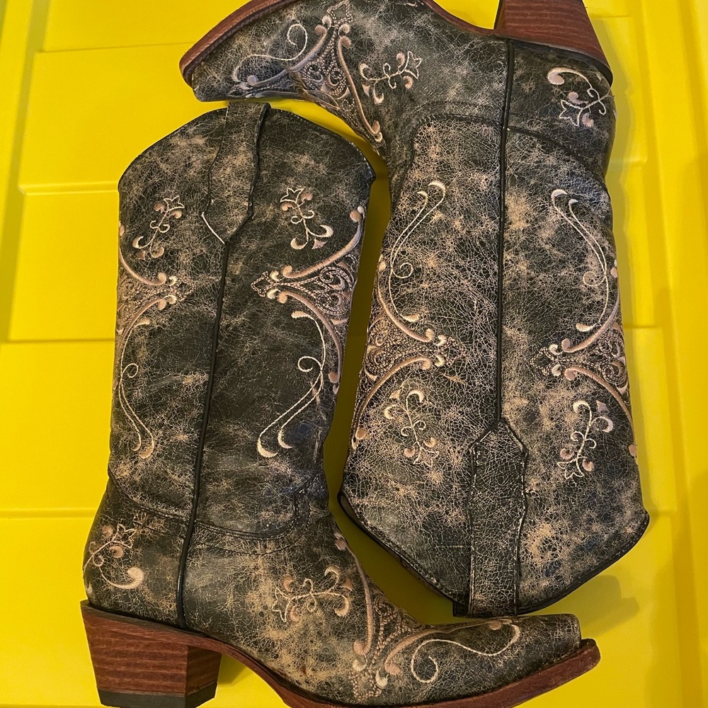 Cowboy boots